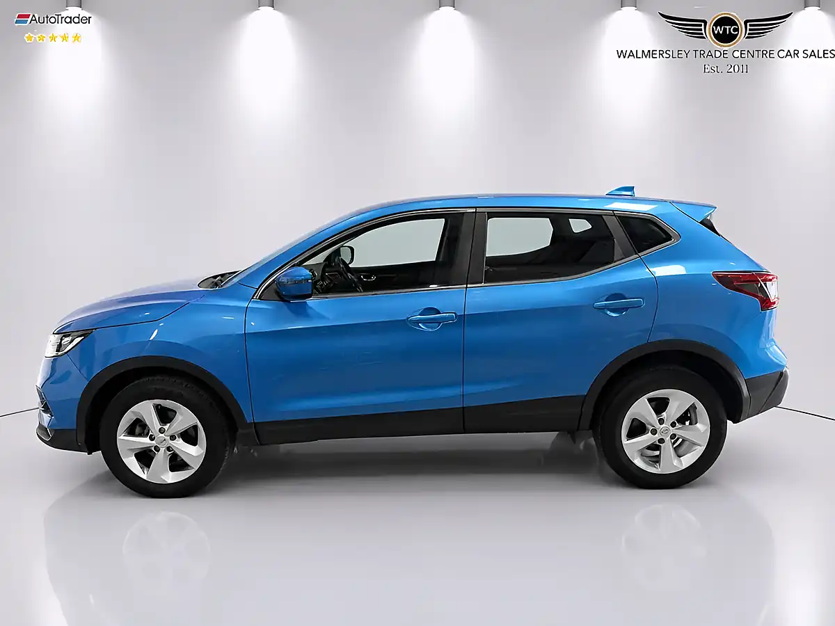 Used 2019 Nissan Qashqai Acenta Premium Blue - Interior and Exterior details 5
