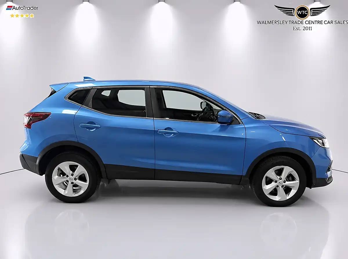 Used 2019 Nissan Qashqai Acenta Premium Blue - Interior and Exterior details 9