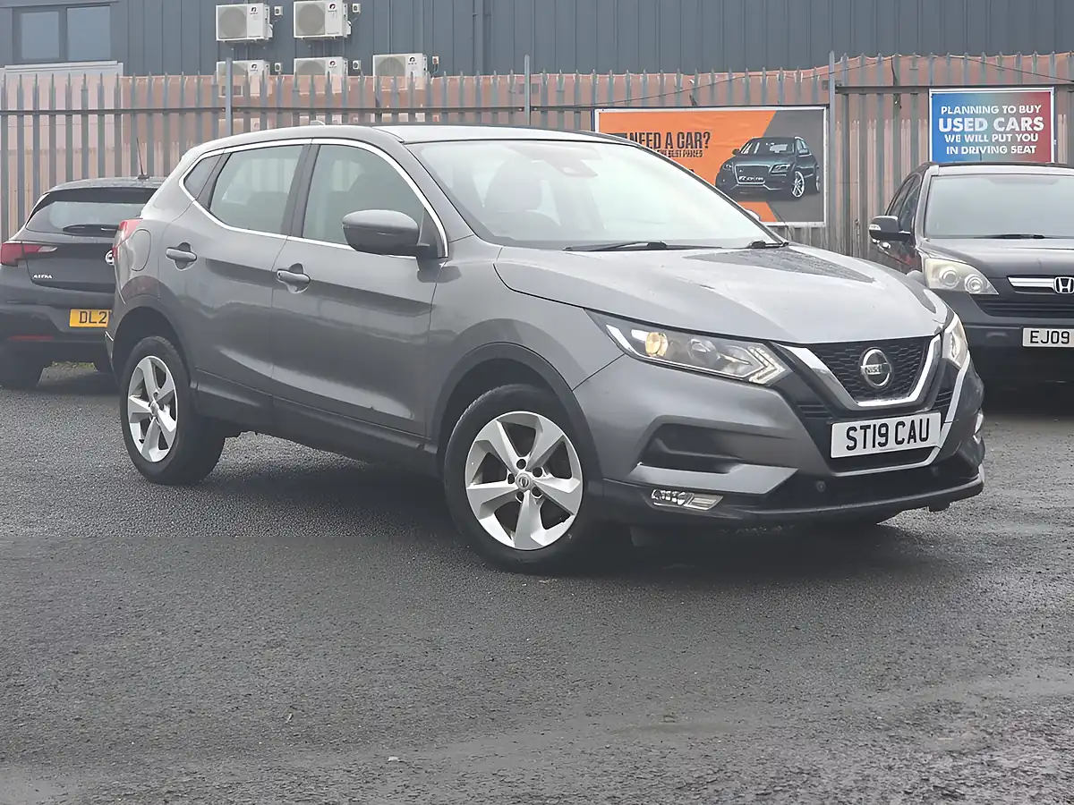 Used 2019 Nissan Qashqai Acenta Premium Grey - Front View