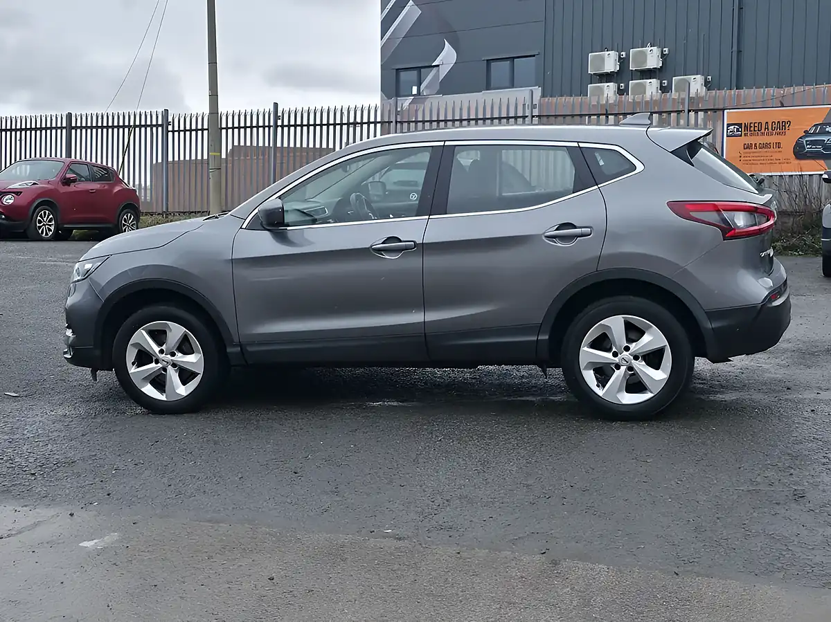 Used 2019 Nissan Qashqai Acenta Premium Grey - Interior and Exterior details 16