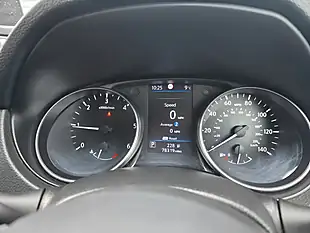 Used 2019 Nissan Qashqai Acenta Premium Grey - Interior and Exterior details 9