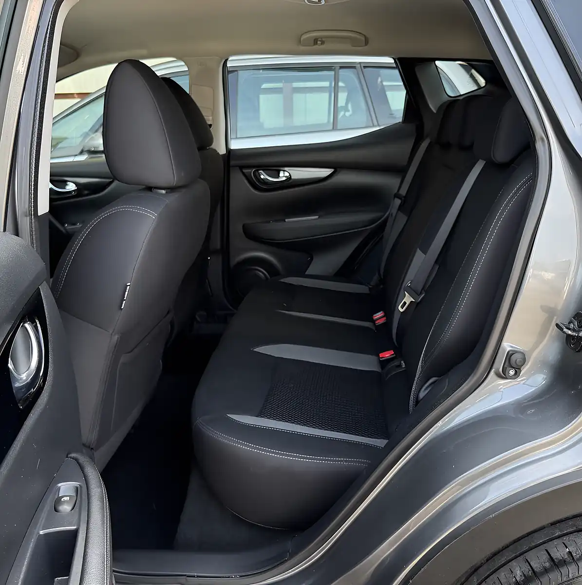 Used 2019 Nissan Qashqai Acenta Premium Grey - Interior and Exterior details 11