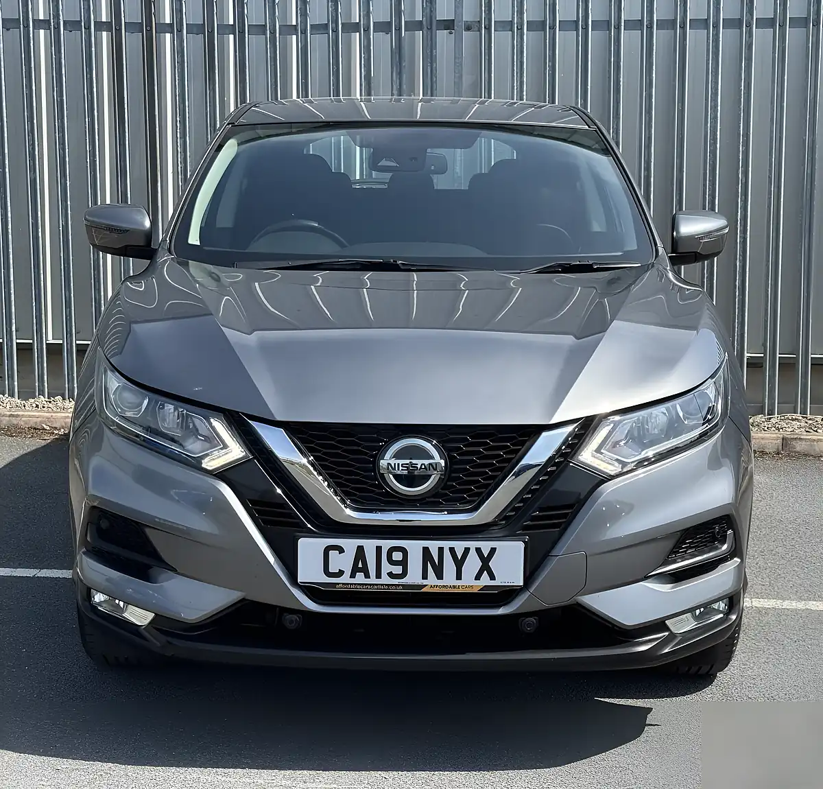 Used 2019 Nissan Qashqai Acenta Premium Grey - Interior and Exterior details 3