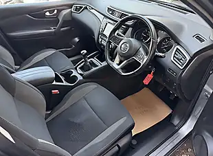 Used 2019 Nissan Qashqai Acenta Premium Grey - Interior and Exterior details 9