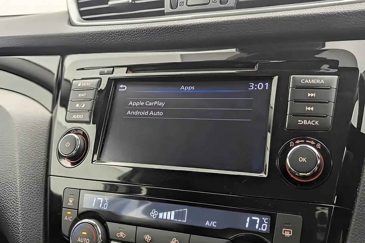 Used 2019 Nissan Qashqai Acenta Premium Grey - Interior and Exterior details 12
