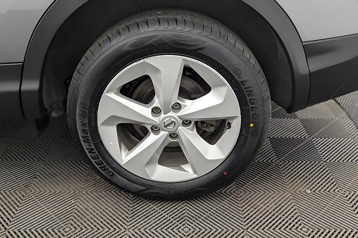 Used 2019 Nissan Qashqai Acenta Premium Grey - Interior and Exterior details 20