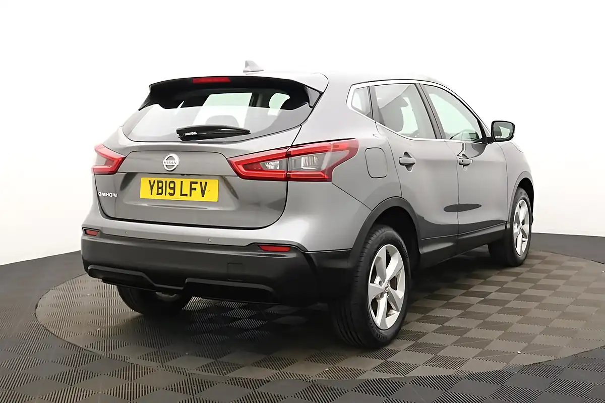 Used 2019 Nissan Qashqai Acenta Premium Grey - Interior and Exterior details 3