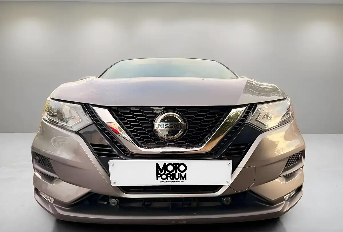 Used 2019 Nissan Qashqai Acenta Premium Grey - Interior and Exterior details 4
