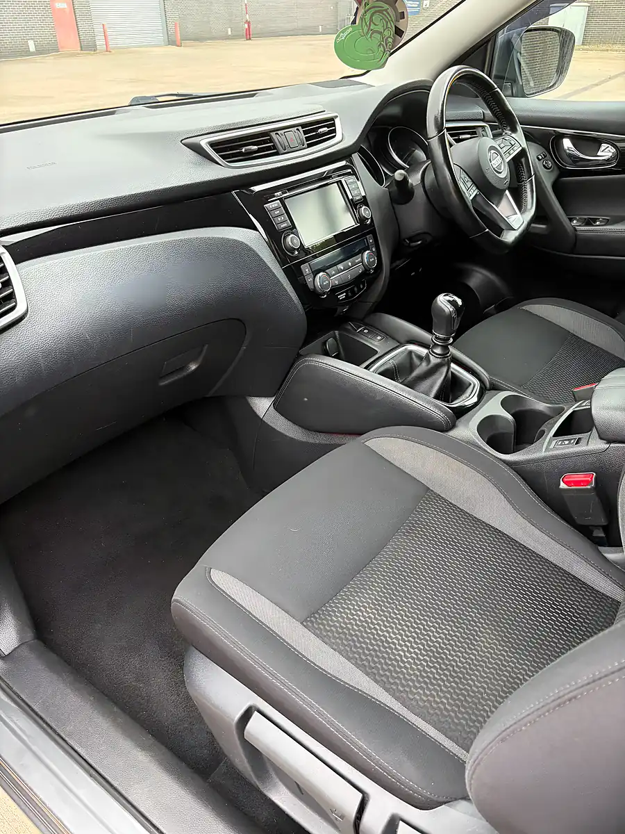 Used 2019 Nissan Qashqai Acenta Premium Grey - Interior and Exterior details 11