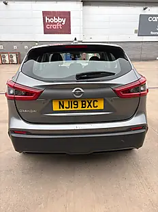 Used 2019 Nissan Qashqai Acenta Premium Grey - Interior and Exterior details 4