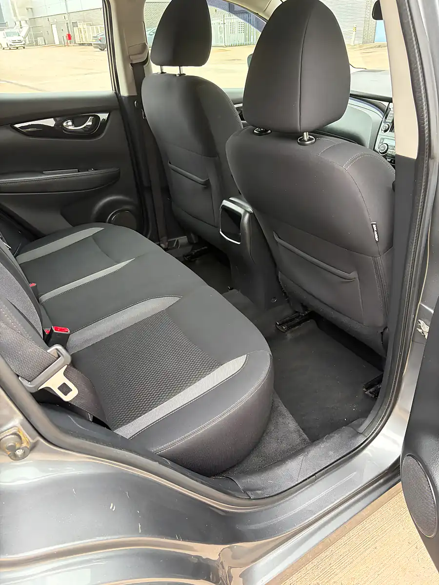 Used 2019 Nissan Qashqai Acenta Premium Grey - Interior and Exterior details 8