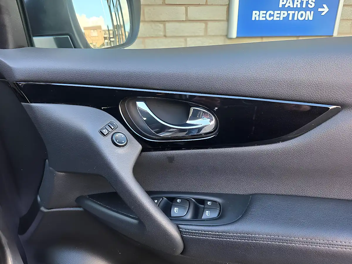 Used 2019 Nissan Qashqai Acenta Premium Grey - Interior and Exterior details 14