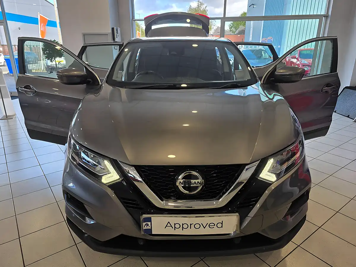 Used 2019 Nissan Qashqai Acenta Premium Grey - Interior and Exterior details 2