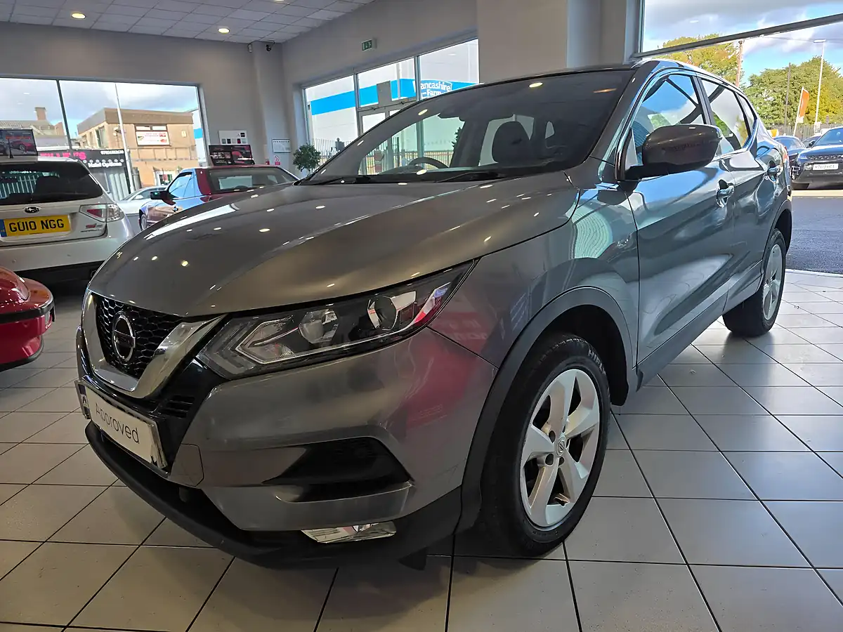 Used 2019 Nissan Qashqai Acenta Premium Grey - Interior and Exterior details 3