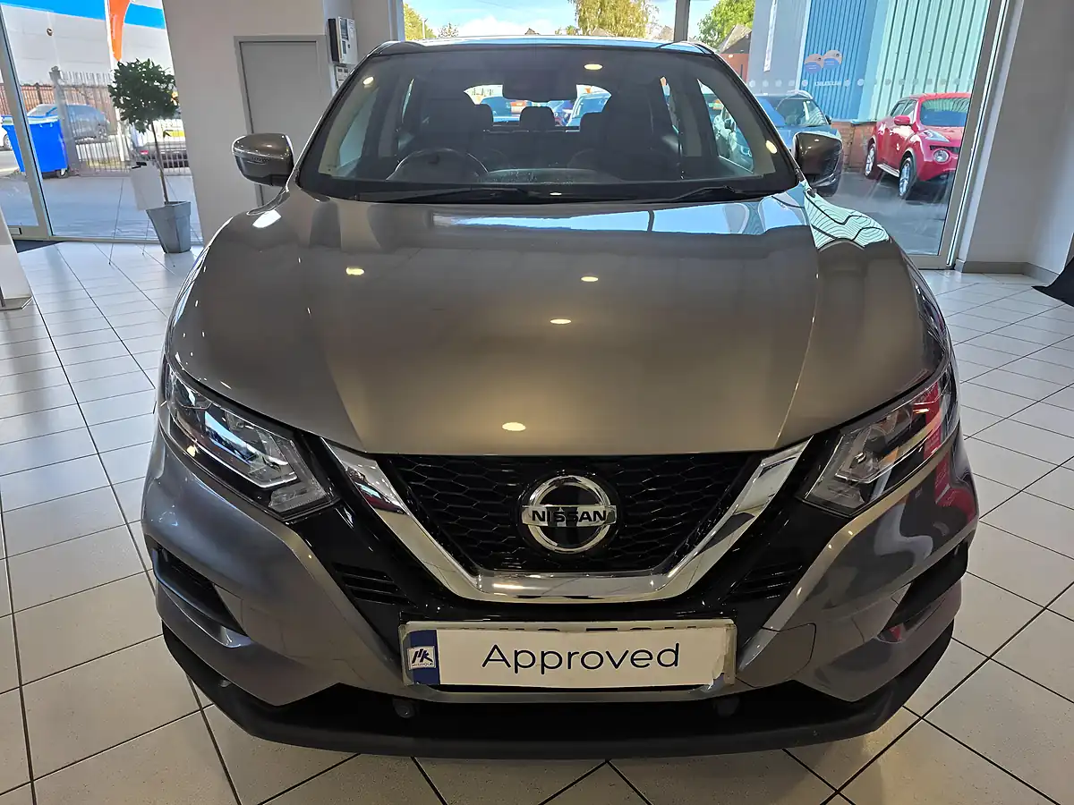 Used 2019 Nissan Qashqai Acenta Premium Grey - Interior and Exterior details 5