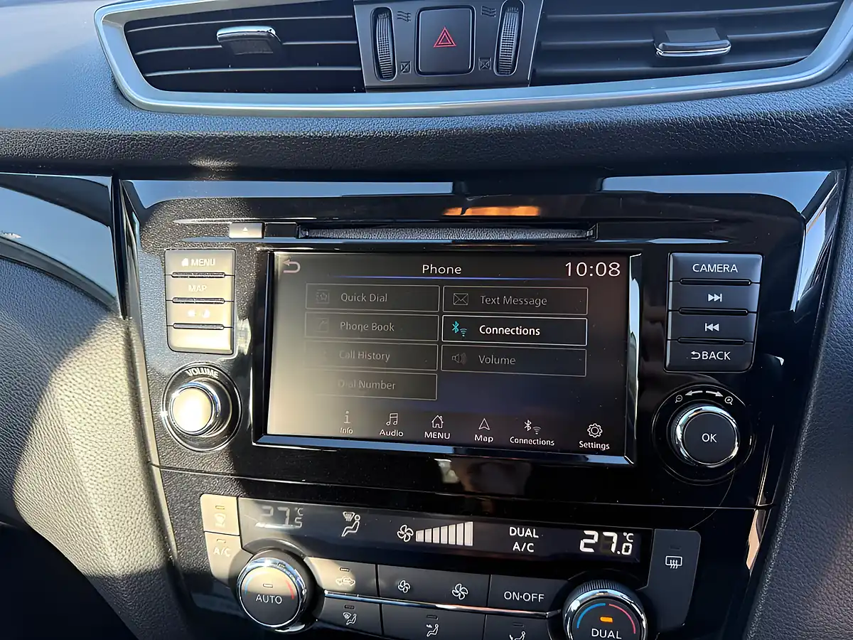Used 2019 Nissan Qashqai Acenta Premium Grey - Interior and Exterior details 15