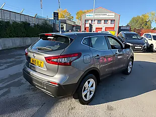 Used 2019 Nissan Qashqai Acenta Premium Grey - Interior and Exterior details 8