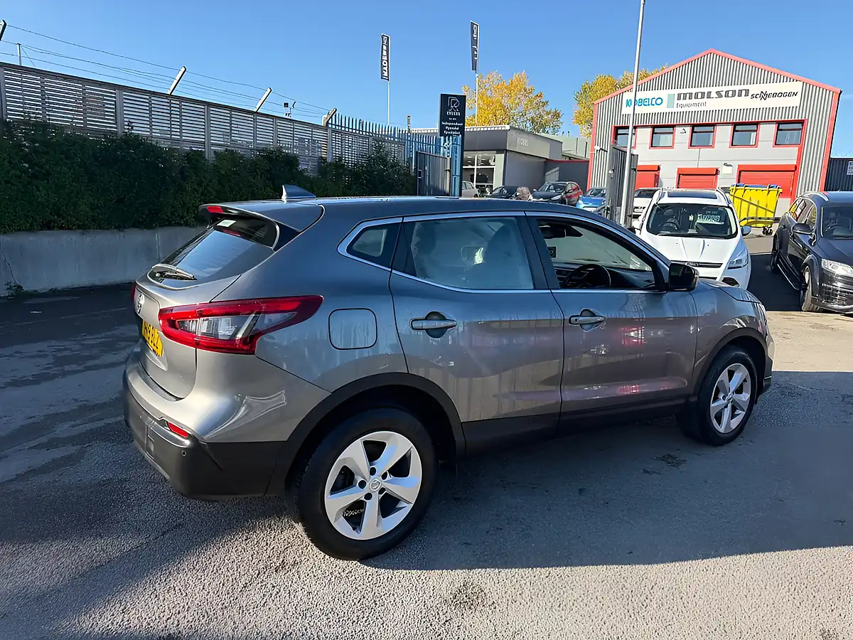 Used 2019 Nissan Qashqai Acenta Premium Grey - Interior and Exterior details 9