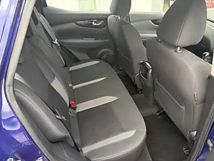 Used 2019 Nissan Qashqai Acenta Premium Ink Blue - Interior and Exterior details 11