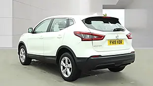 Used 2019 Nissan Qashqai Acenta Premium Pure White - Interior and Exterior details 3