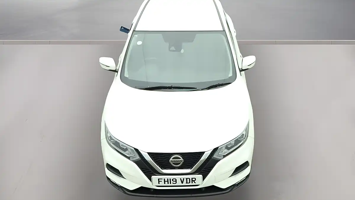 Used 2019 Nissan Qashqai Acenta Premium Pure White - Interior and Exterior details 7