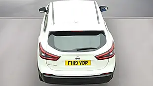 Used 2019 Nissan Qashqai Acenta Premium Pure White - Interior and Exterior details 8