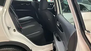 Used 2019 Nissan Qashqai Acenta Premium Pure White - Interior and Exterior details 9