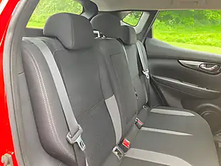 Used 2019 Nissan Qashqai Acenta Premium Red - Interior and Exterior details 13