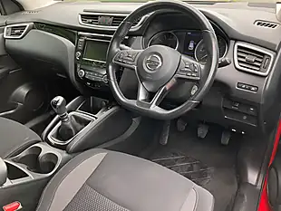 Used 2019 Nissan Qashqai Acenta Premium Red - Interior and Exterior details 14