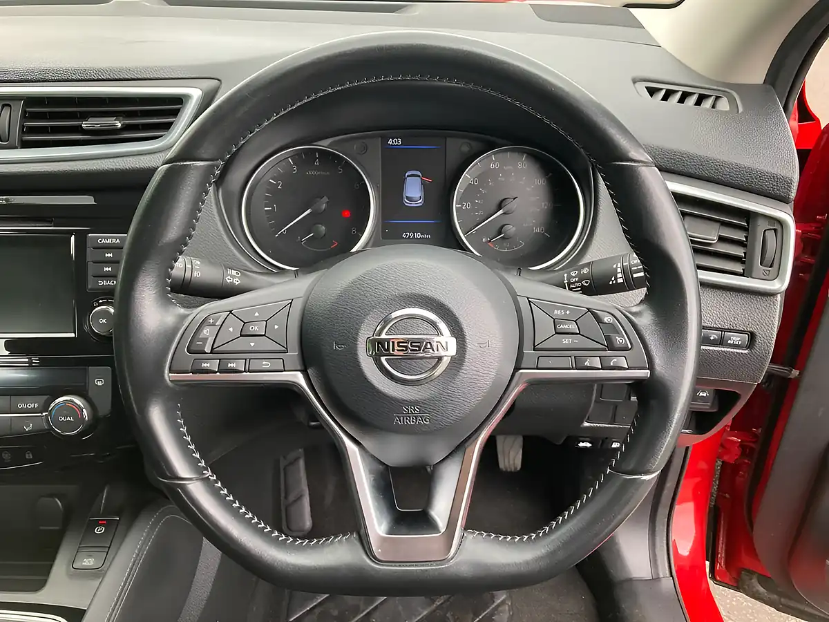 Used 2019 Nissan Qashqai Acenta Premium Red - Interior and Exterior details 15