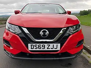 Used 2019 Nissan Qashqai Acenta Premium Red - Interior and Exterior details 8
