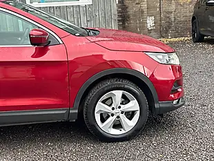 Used 2019 Nissan Qashqai Acenta Premium Red - Interior and Exterior details 13