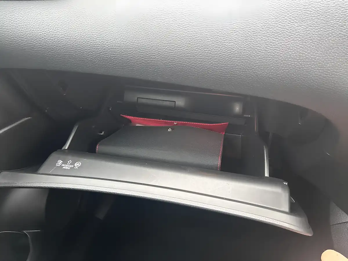 Used 2019 Nissan Qashqai Acenta Premium Red - Interior and Exterior details 19