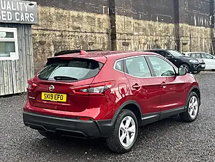 Used 2019 Nissan Qashqai Acenta Premium Red - Interior and Exterior details 7