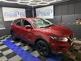 Used 2019 Nissan Qashqai Acenta Premium Red - Interior and Exterior details 5