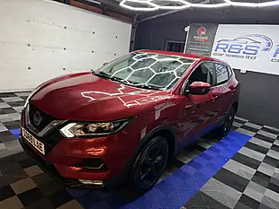 Used 2019 Nissan Qashqai Acenta Premium Red - Interior and Exterior details 6