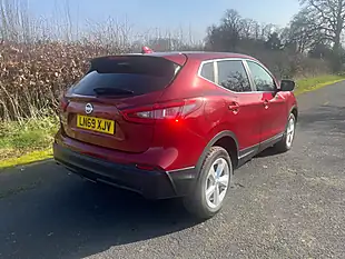 Used 2019 Nissan Qashqai Acenta Premium Red - Interior and Exterior details 6