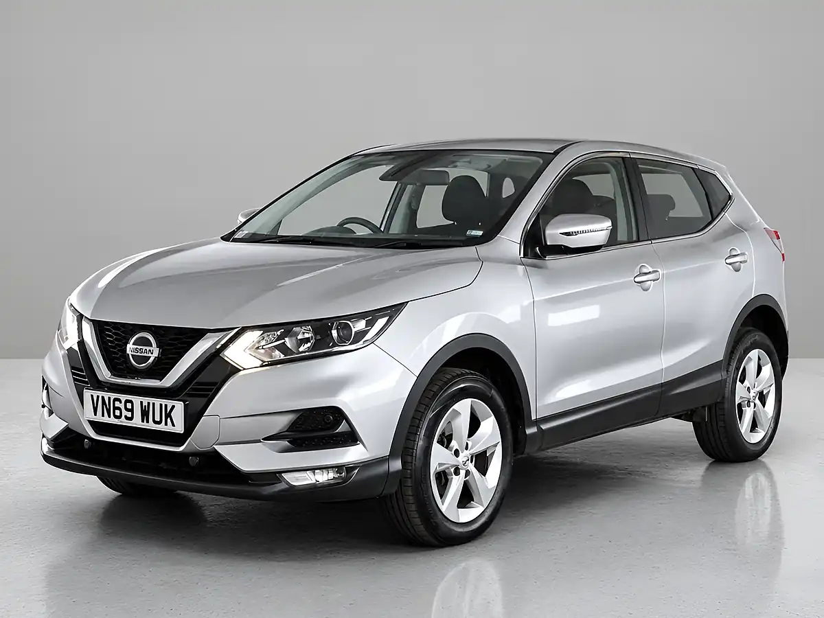 Used 2019 Nissan Qashqai Acenta Premium Silver - Interior and Exterior details 4