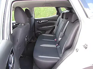 Used 2019 Nissan Qashqai Acenta Premium Silver - Interior and Exterior details 11