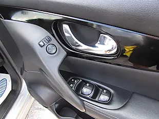 Used 2019 Nissan Qashqai Acenta Premium Silver - Interior and Exterior details 13
