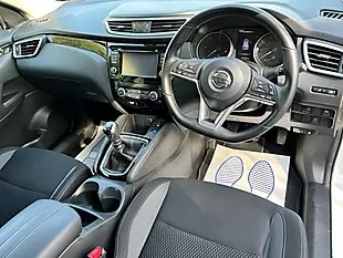 Used 2019 Nissan Qashqai Acenta Premium White - Interior and Exterior details 13