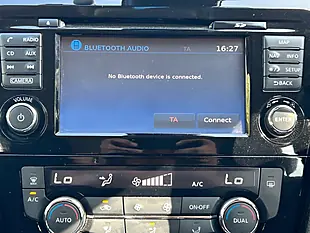 Used 2019 Nissan Qashqai Acenta Premium White - Interior and Exterior details 18