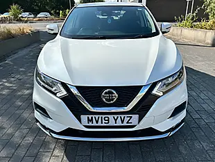 Used 2019 Nissan Qashqai Acenta Premium White - Interior and Exterior details 6