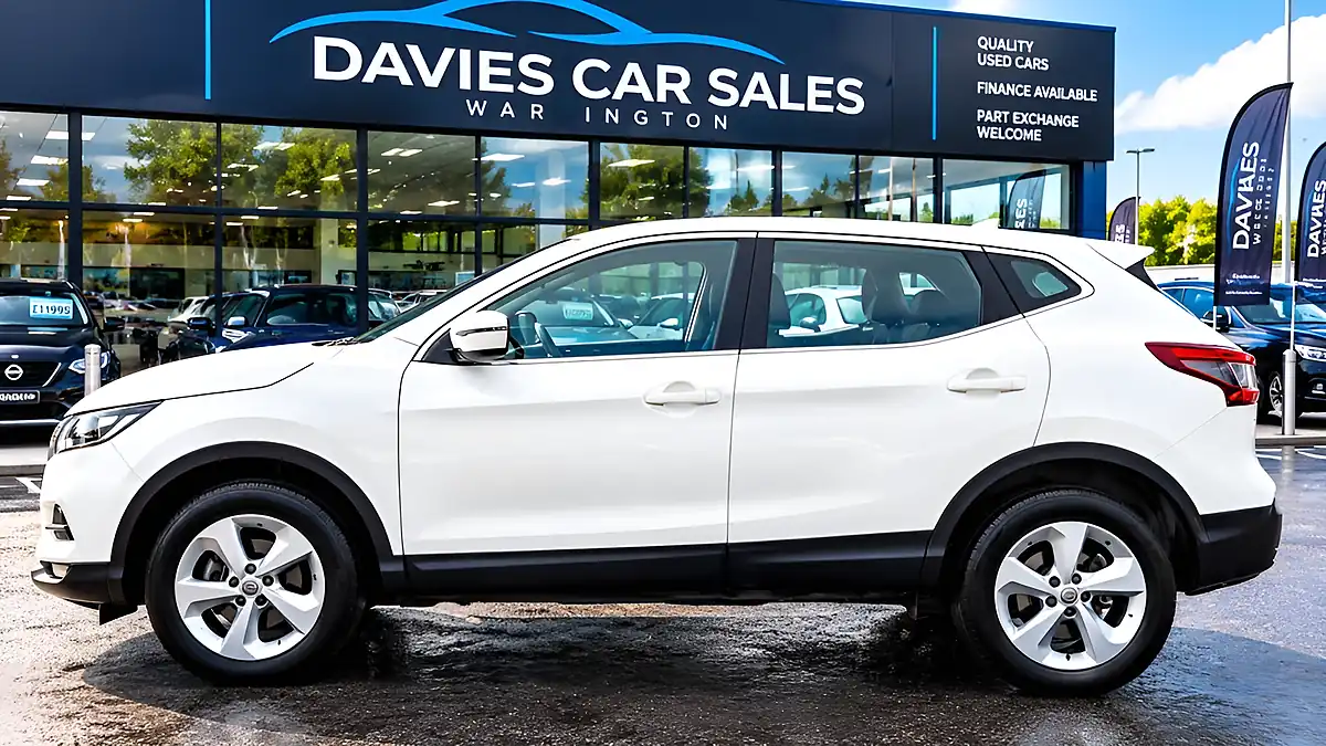 Used 2019 Nissan Qashqai Acenta Premium White - Interior and Exterior details 3