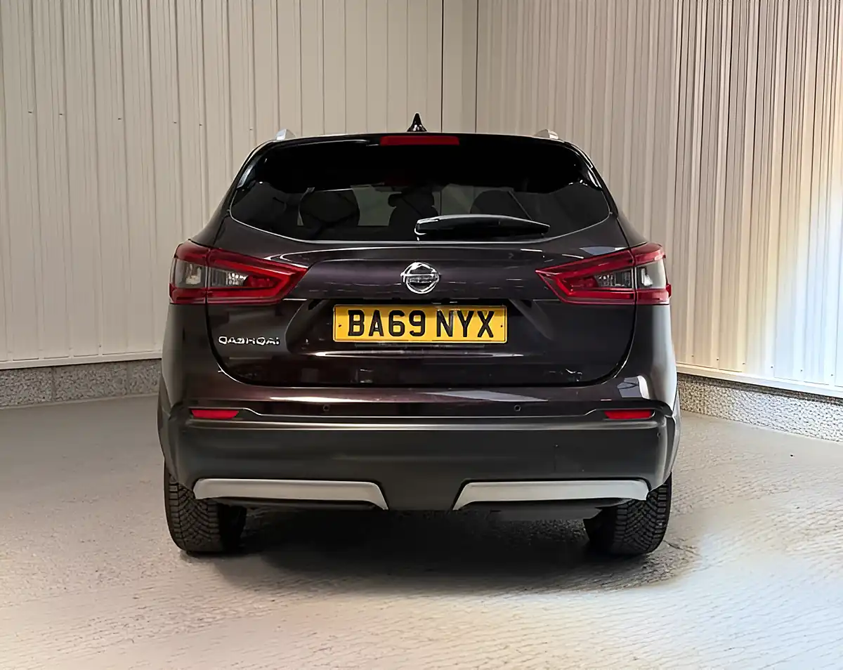 Used 2019 Nissan Qashqai N-Connecta Black - Interior and Exterior details 5