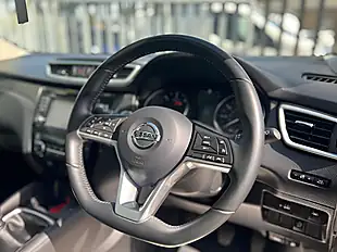 Used 2019 Nissan Qashqai N-Connecta Black - Interior and Exterior details 14