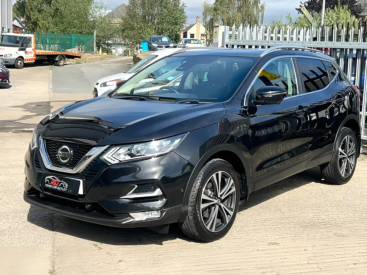 Used 2019 Nissan Qashqai N-Connecta Black - Interior and Exterior details 2