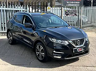 Used 2019 Nissan Qashqai N-Connecta Black - Interior and Exterior details 4