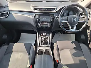 Used 2019 Nissan Qashqai N-Connecta Black - Interior and Exterior details 10