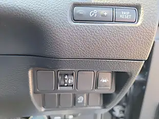 Used 2019 Nissan Qashqai N-Connecta Black - Interior and Exterior details 12